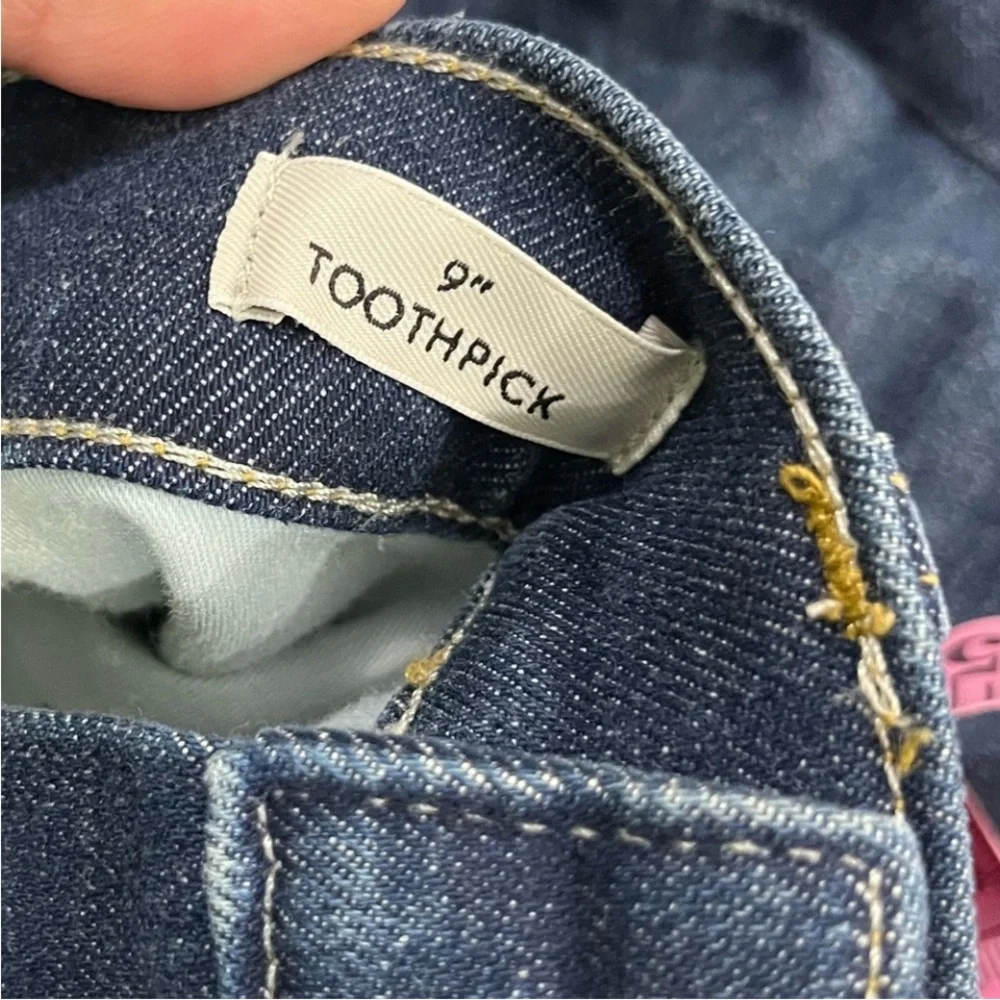 J. CREW TOOTHPICK BUTTON FLY NEW WITH TAG (a355)